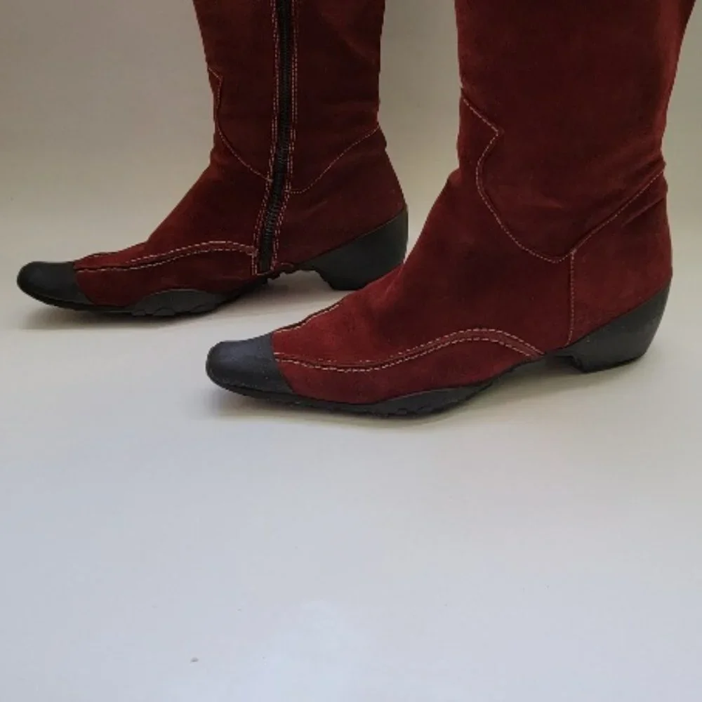 WOMENS TALL SUEDE BOOTS SIZE  38 1/2" USED - Picture 6 of 16